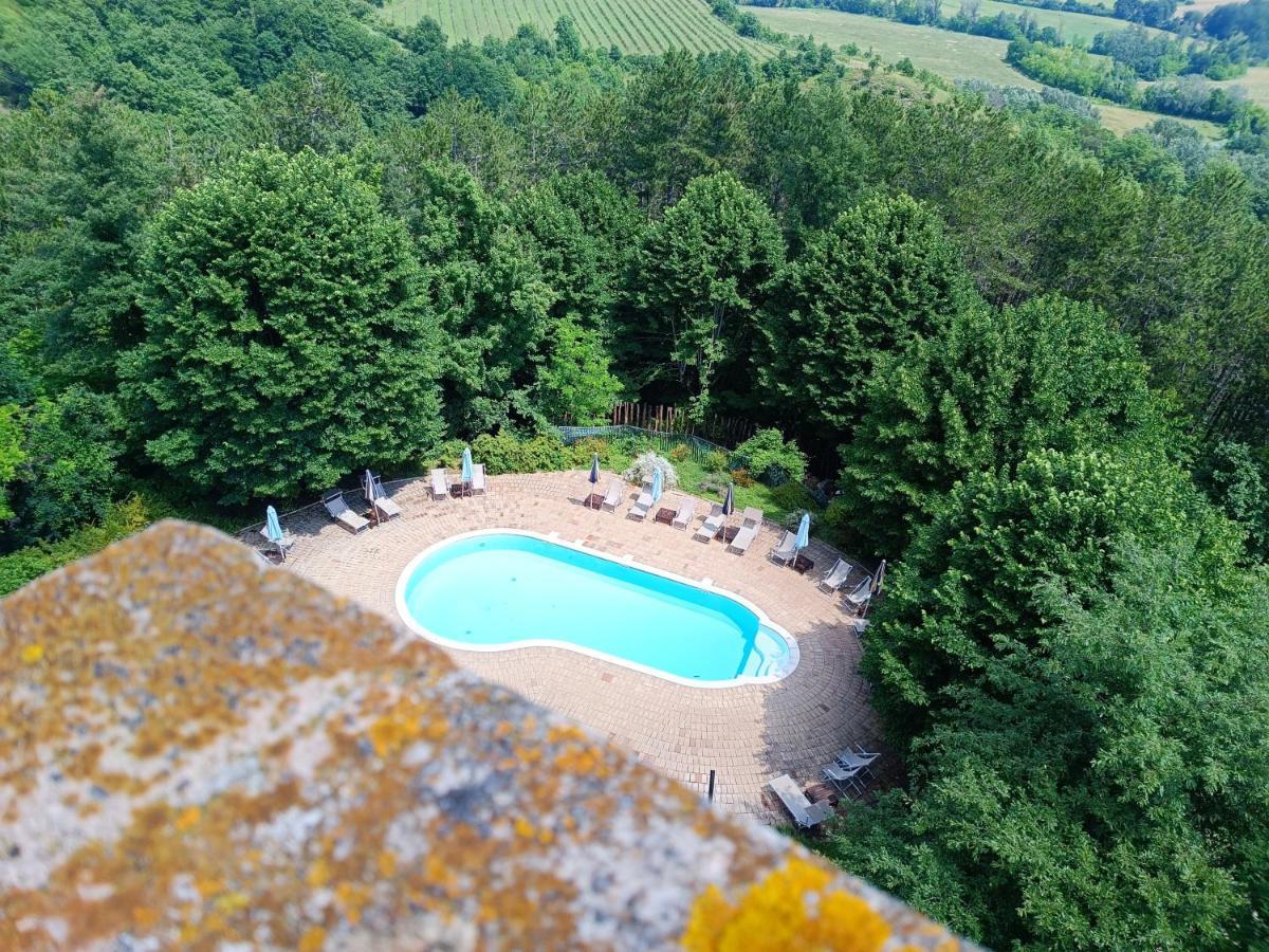 Villa Castello Di Baccaresca à Branca Extérieur photo